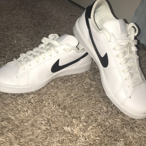 white nike originals